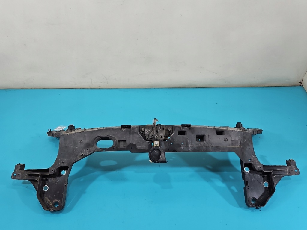 Купить Усилитель передний ремень передний renault modus 8200224763