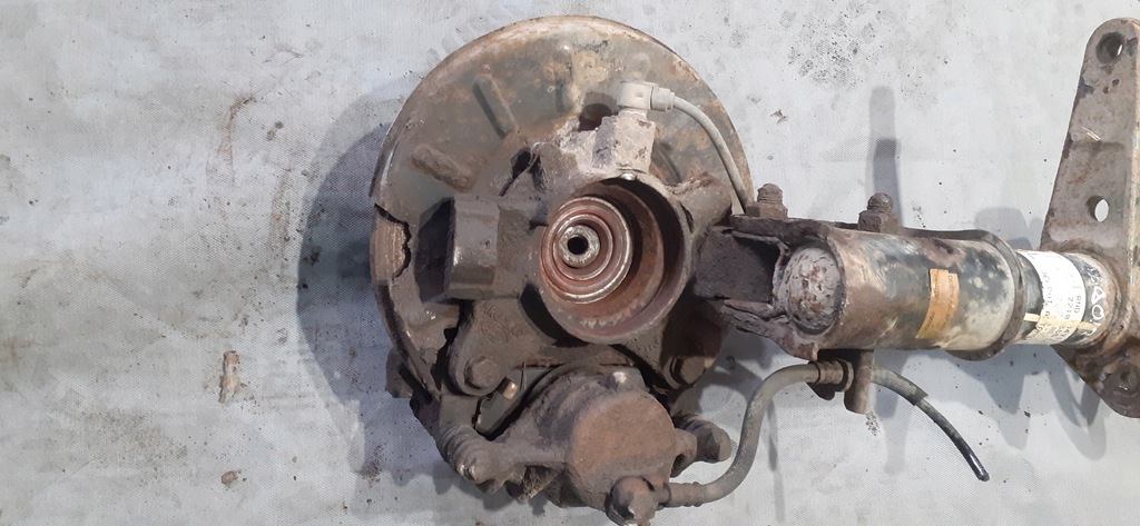 фото №7, Амортизационная стойка поворотный кулак левый перед land rover freelander i 2.0td