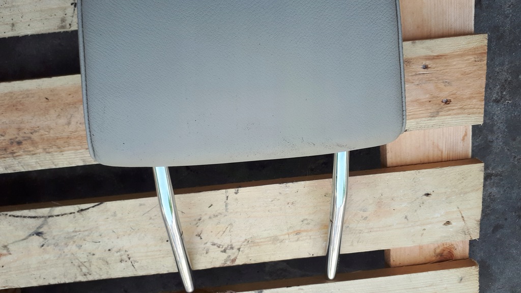 фото №11, A4 b8 подголовник сиденье перед правый светлый beż