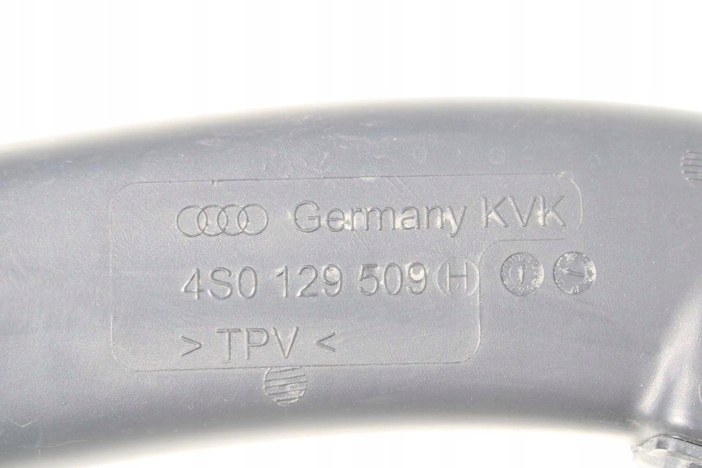 фото №11, Audi r8 ii 4s łapak впуск повітря 4s0129510h 4s0129520f повітропровід wąż prz