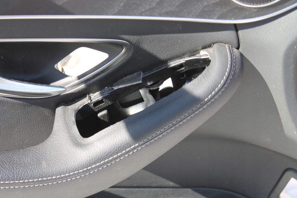 фото №8, Обшивка дверь обивка europa mercedes w205 amg