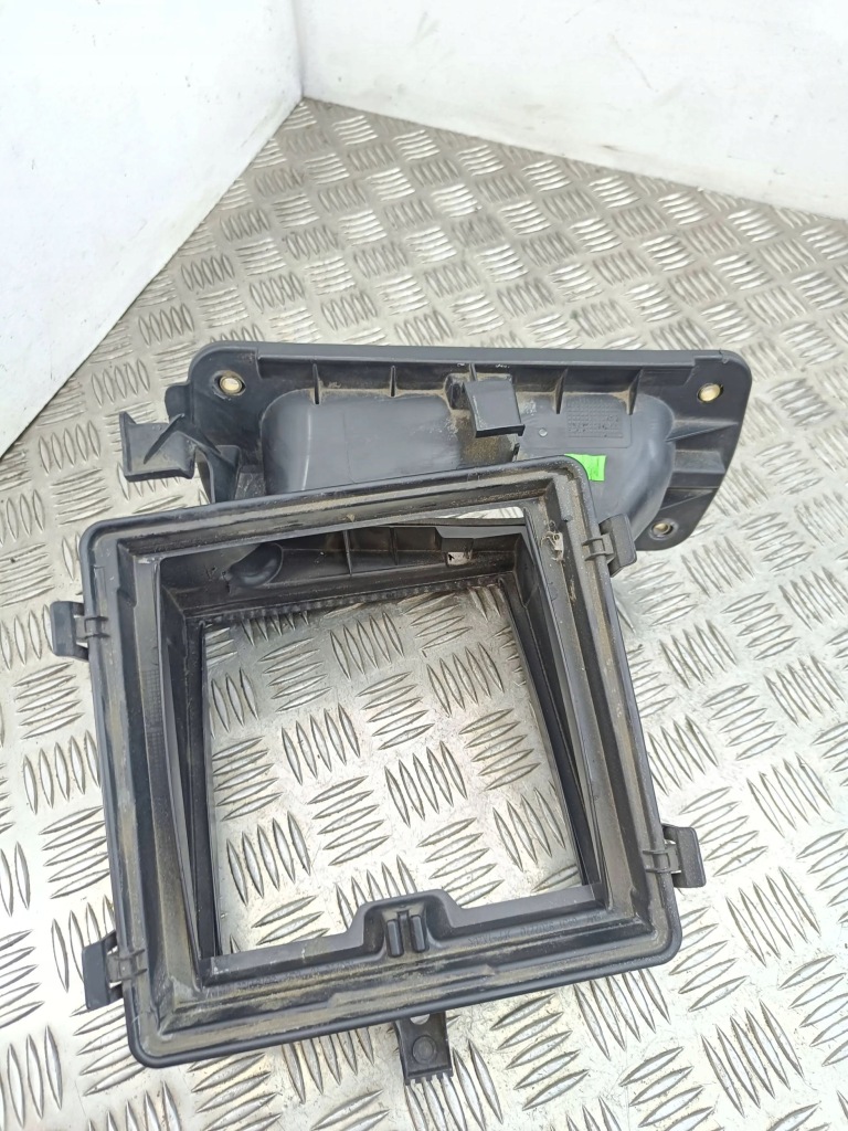 фото №7, Bmw x3 f25 2011 корпус фильтра воздуха