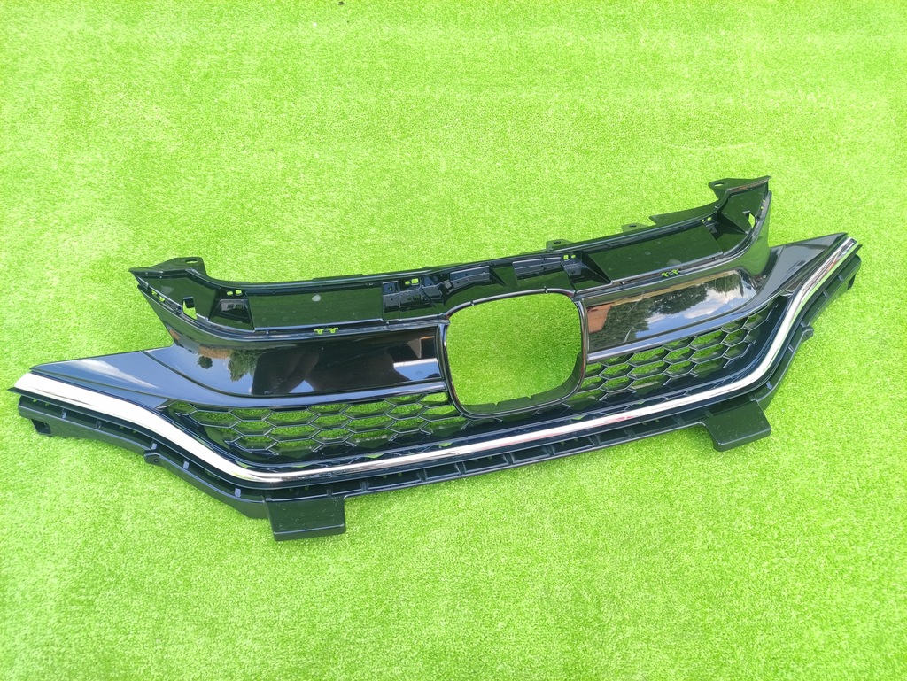 фото №1, Honda jazz iv lift 17- решётка радиатора решётка радиатора хром