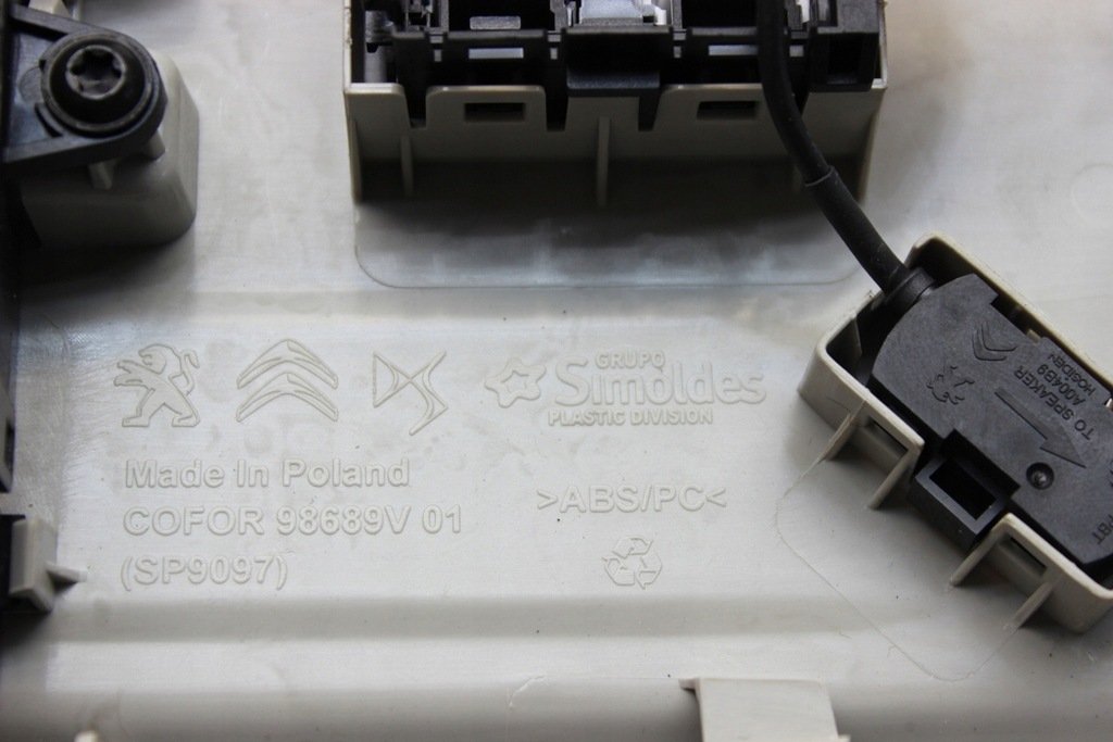 фото №8, Освещение внутреннее citroën ds3 9818744780 1.2l бензиновый 60kw 2020