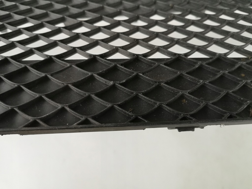 Mercedes glc amg w253- решётка средняя бампера в Украине