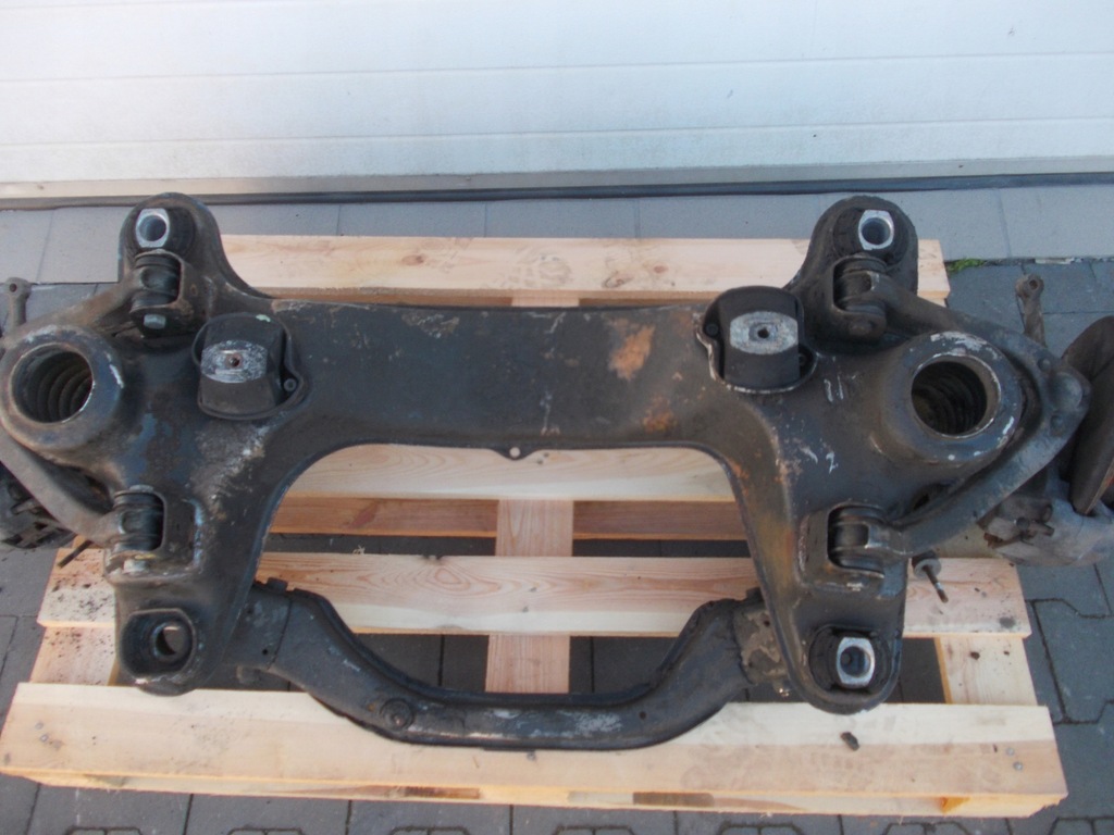 фото №12, Балка перед підрамник поворотний кулак підвіска важіль mercedes w114 coupe