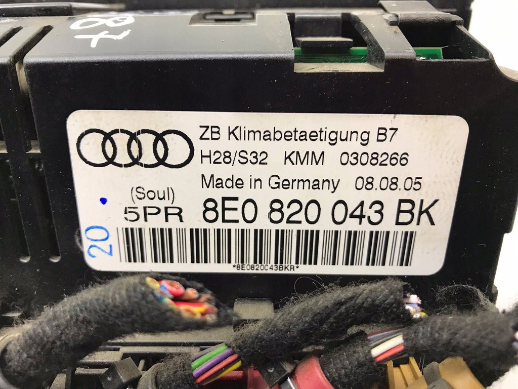 фото №7, Audi a4 s4 b7 8e 8h 2006 панель кондиционера