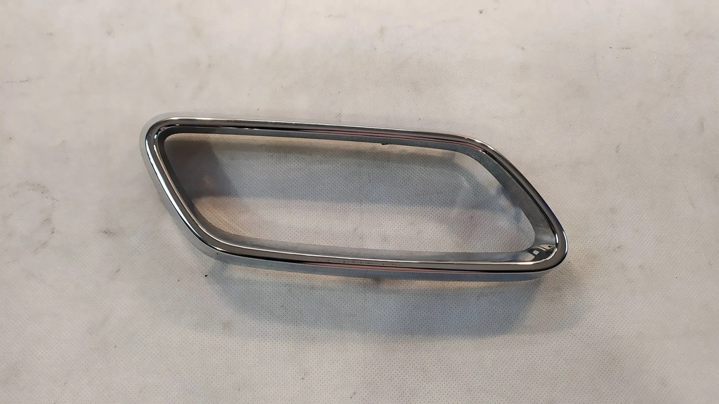 фото №1, Рамка правый хром выхлоп mercedes w206