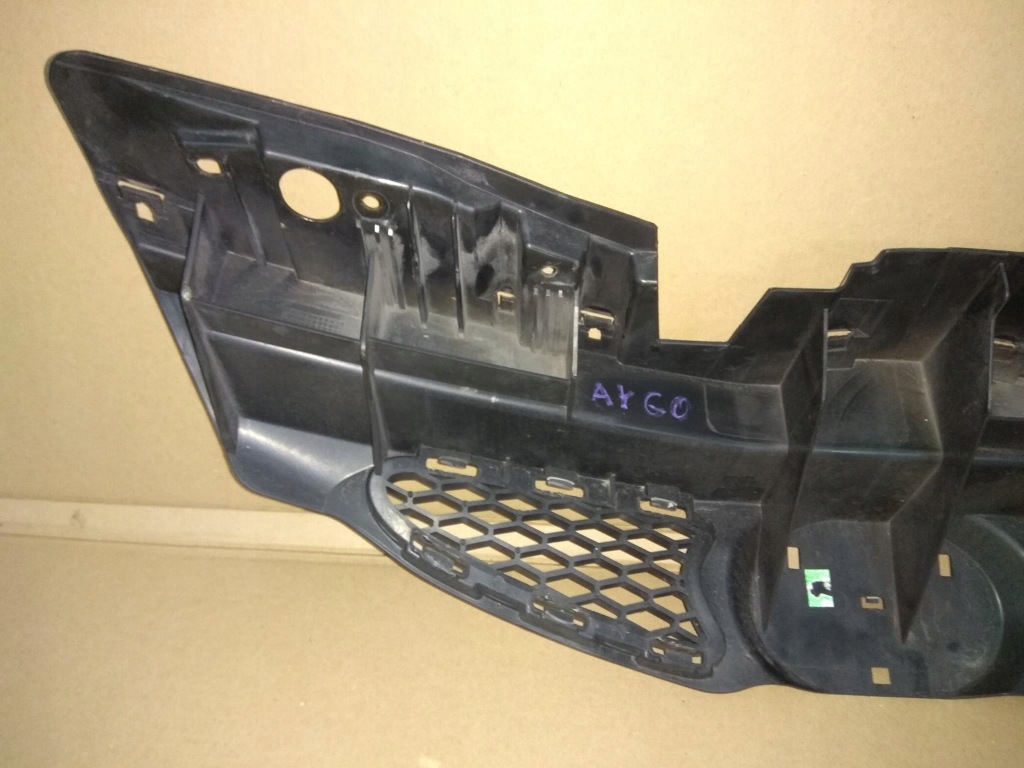 фото №5, Решітка радіатора toyota aygo 05-08 решітка радіатора 531110h010 оригінал