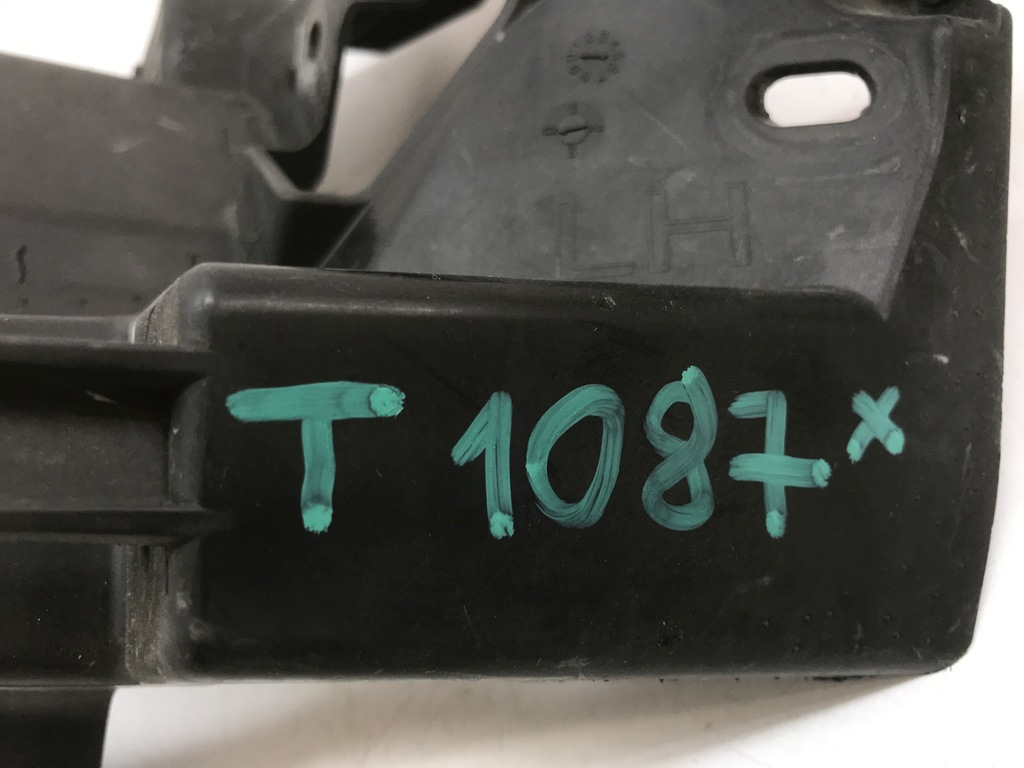 фото №10, Кронштейн направляющая противотуманной фары левый mazda 6 iii lift gj g46l-51694