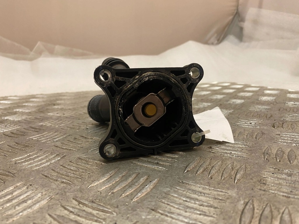 фото №5, Volvo xc90 2017 термостат / корпус термостата