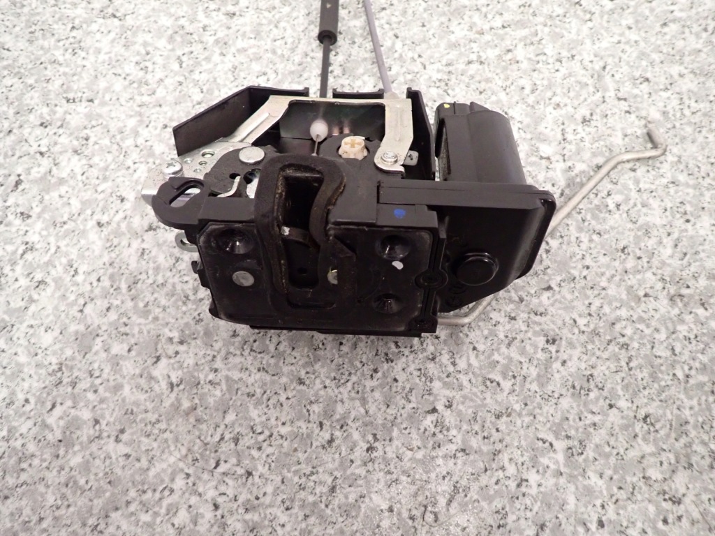 фото №6, Hyundai i10 07-13 замок дверь передний правый