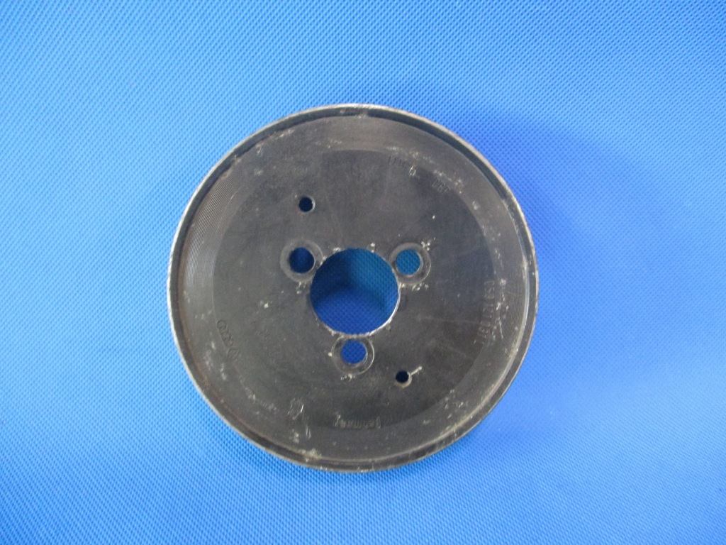 фото №1, Шкив насоса воды audi a4 b8 a5 q5 3.0 tdi 059121031l