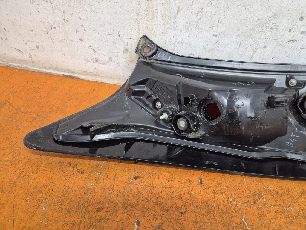 фото №8, Toyota aygo ii lift 18- лампа задняя правая наружная ylna