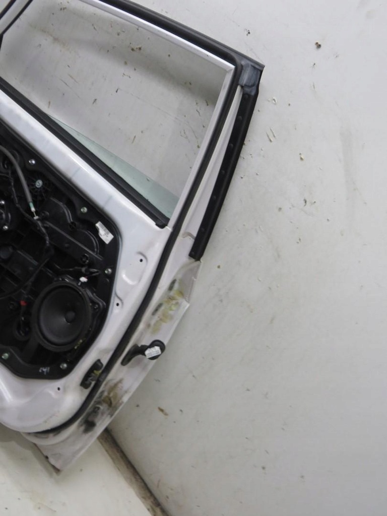 фото №6, Двері ліва задні задня kombi ncw hyunadi i40