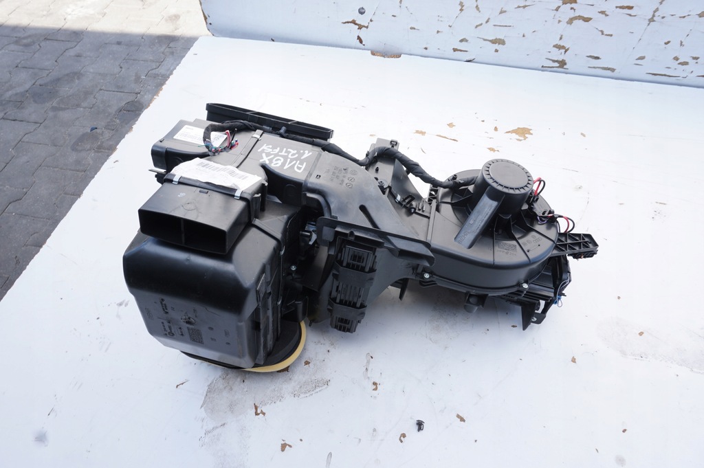 фото №1, Обігрівач 8x1820001d audi a1 8x