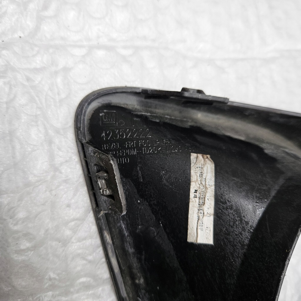 Решітка протитуманної фари ліва права opel karl rocks 15- 42352222 / 42352221 Доставка