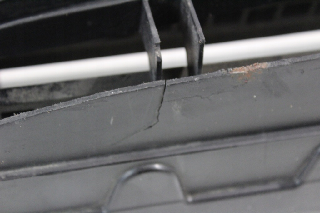 фото №8, Повітропровід жалюзі шторка повітря bmw 517415677210