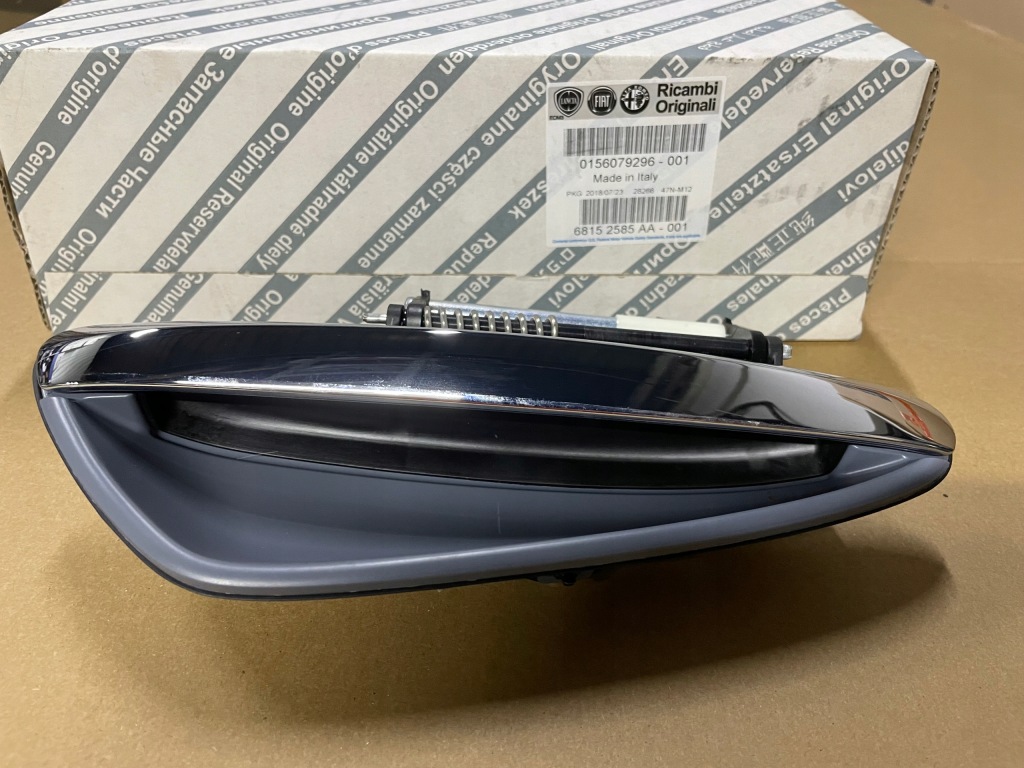 фото №2, Alfa romeo 159 ручка зовнішня задня права nowa