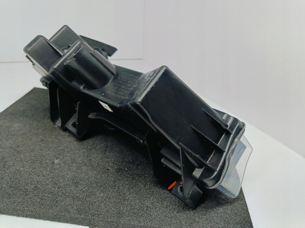 Tesla model 3 m3 17- протитуманна фара drl лівий фара протитуманна led 1077395-00-d Доставка