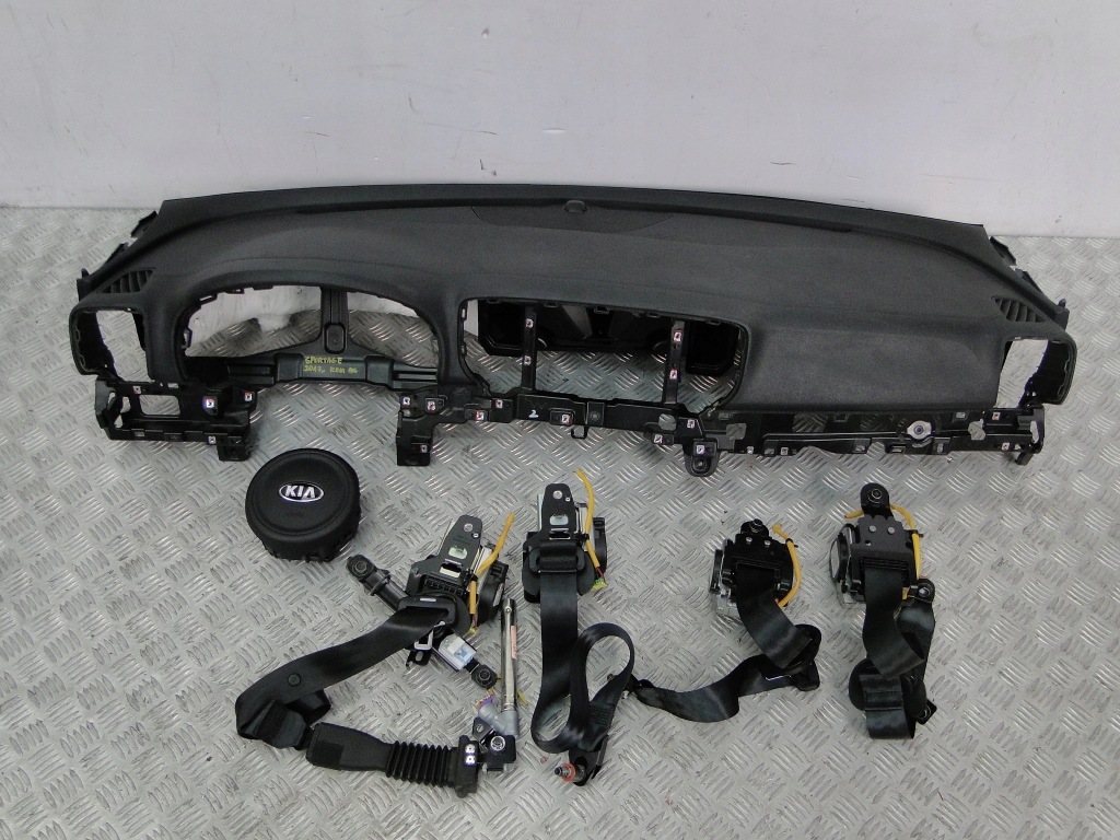 фото №2, Панель приладів панель  подушка безпеки kia sportage iv 2017 r. orginał !!!!!
