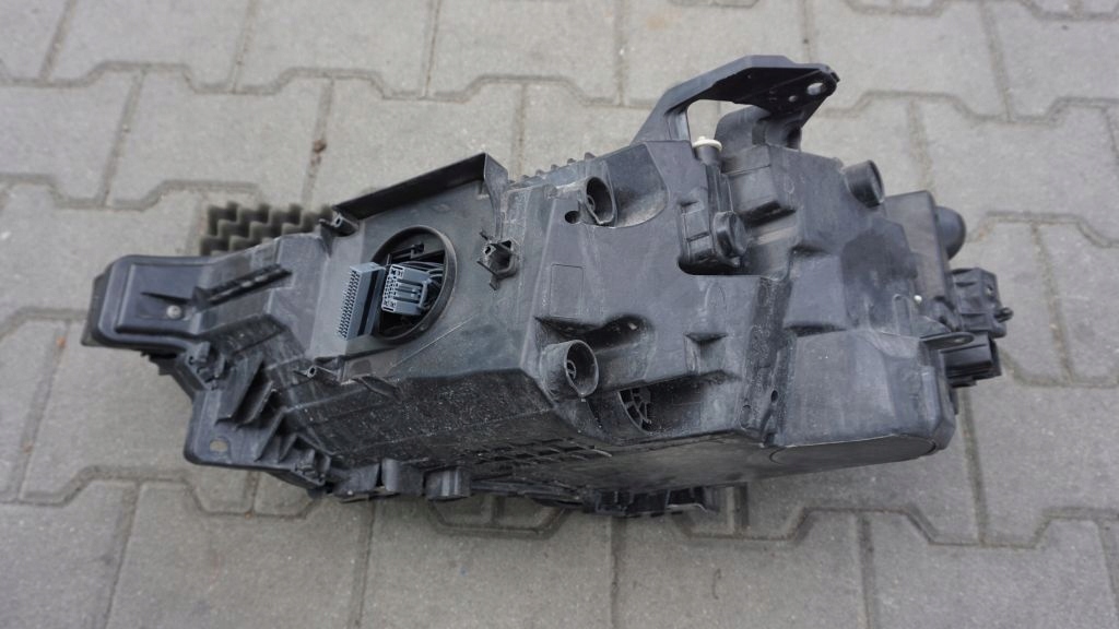 фото №5, Volvo xc60 ii - лампа перед правая mid led