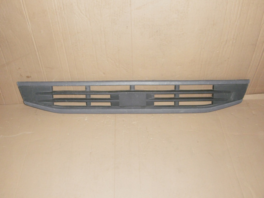 Купить Подножка решётка радиатора лавка решётка низ  накладка volvo fh5 84226506