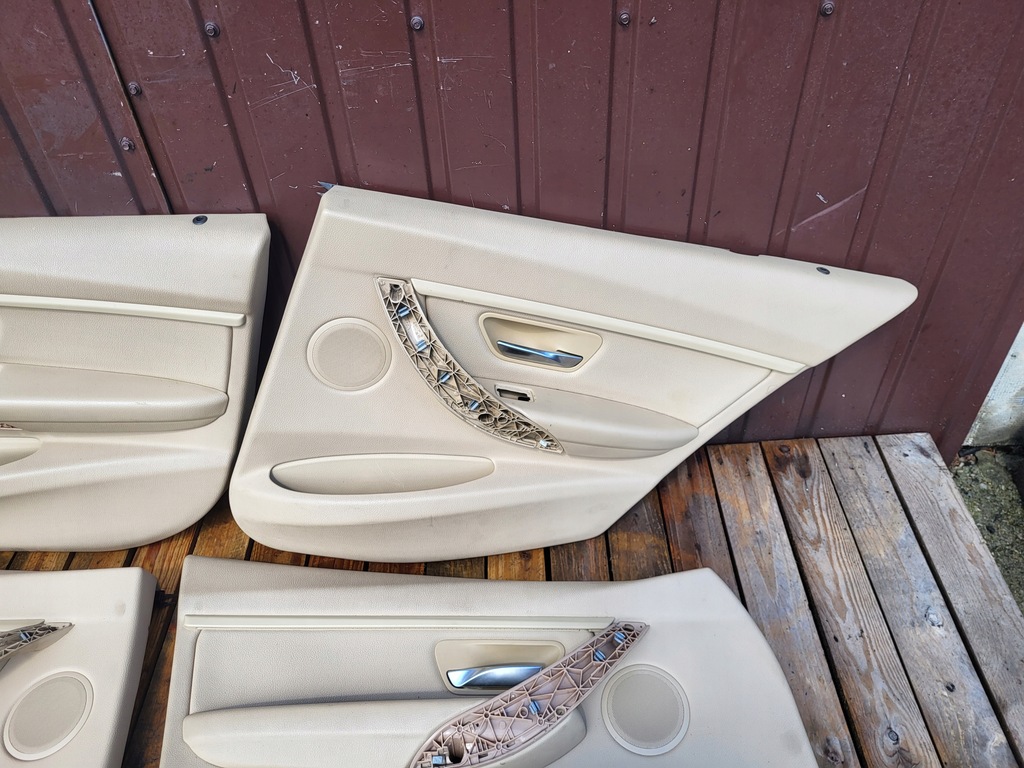 фото №15, Bmw f30 sedan сиденья заднее сиденье кожа обшивки