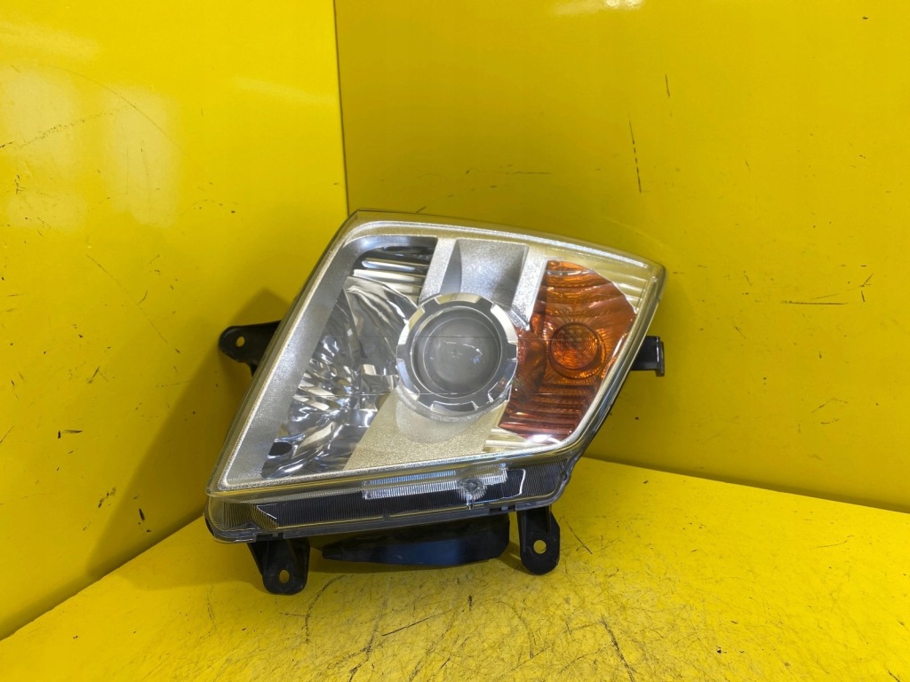 Купити Фара правий isuzu d-max 07-