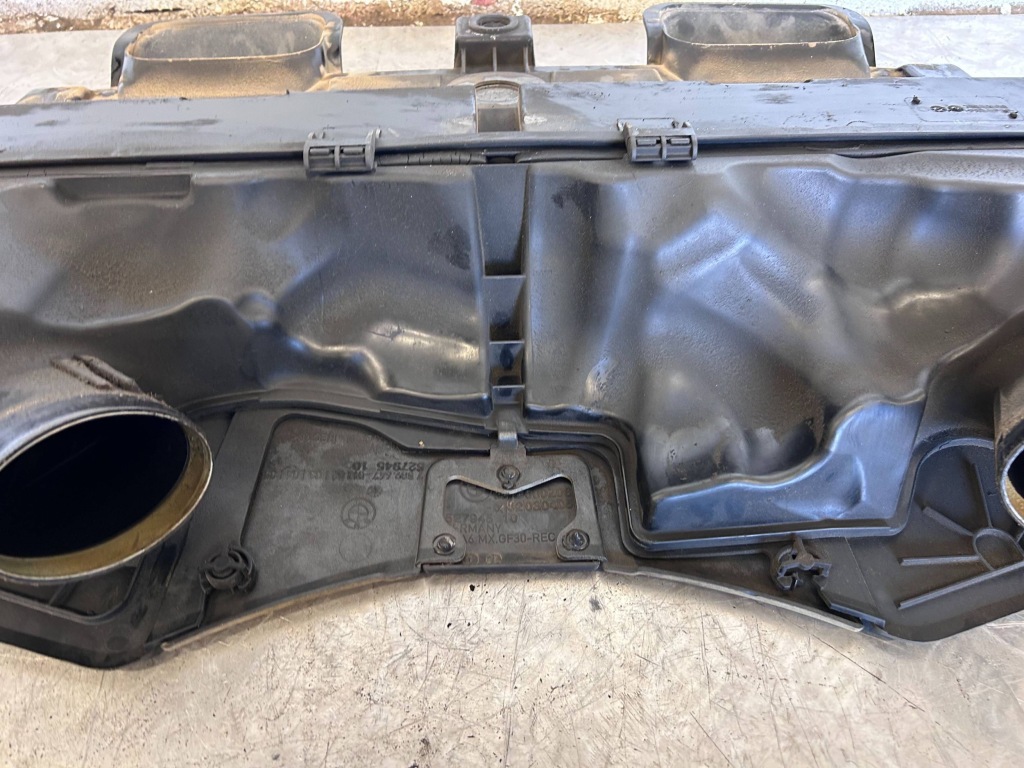 Корпус фільтра повітря bmw x5m e70 7589648 Оригінал