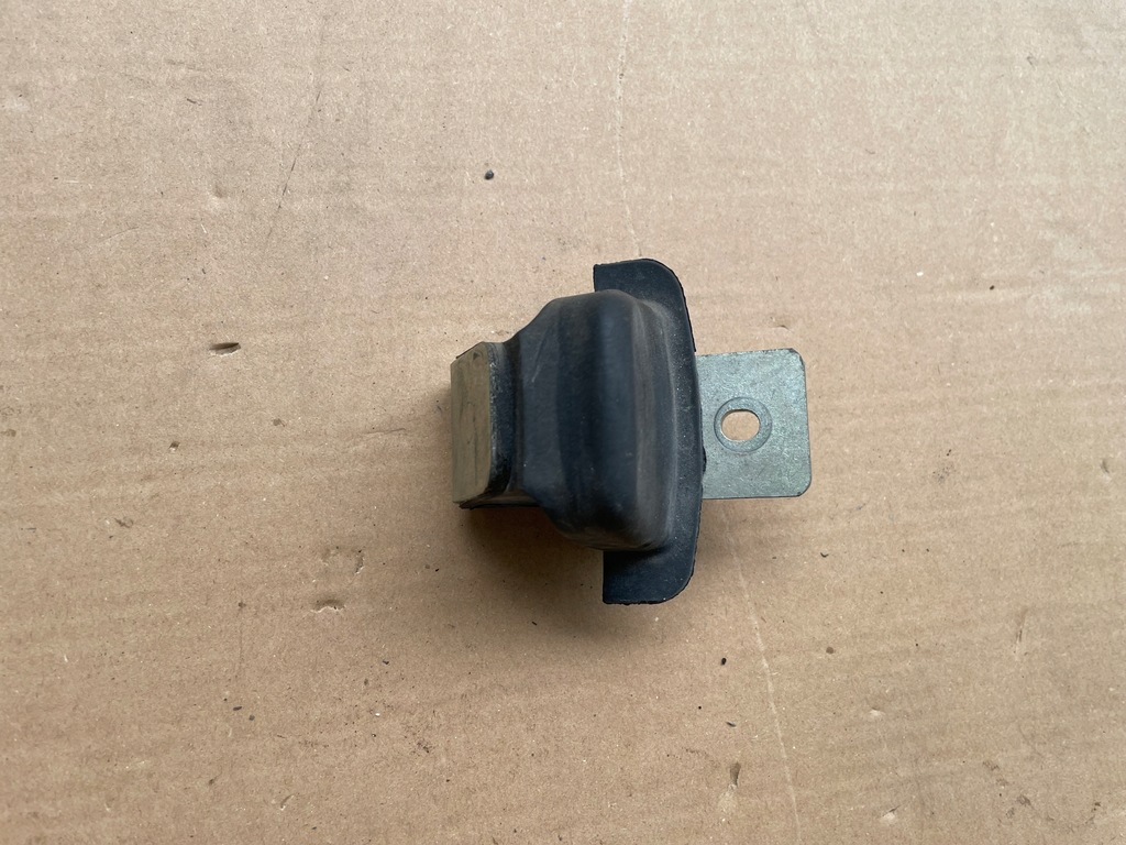 фото №1, Отбойник дверь раздвижных renault trafic ii opel vivaro 573423 58310