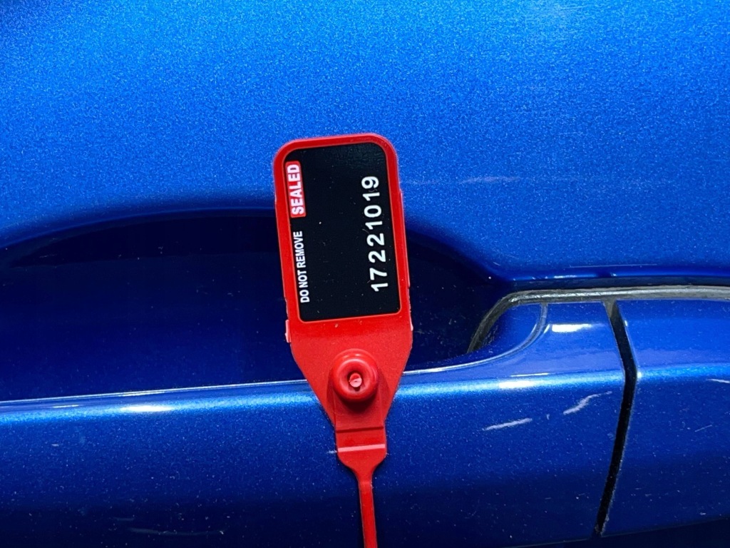 Bmw 3 f30 f35 f31 2018 перед сторона левая дверь передние b45 estorilblau с Разборки