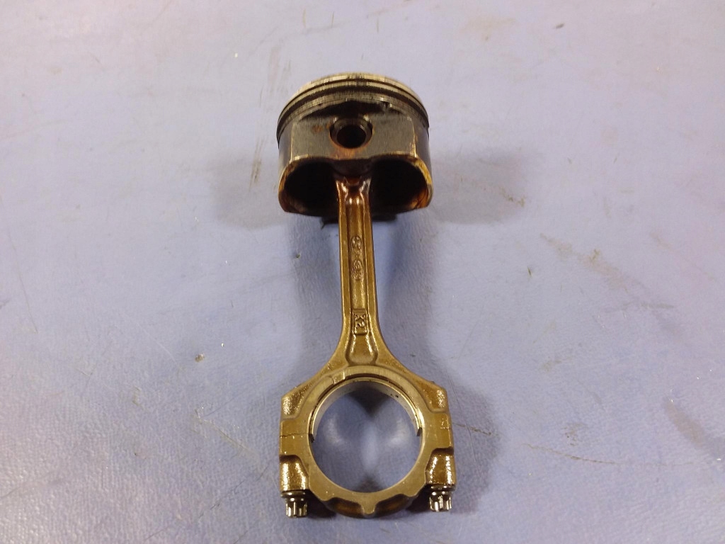 фото №1, Hyundai i10 i 1.2 поршень шатун g4la