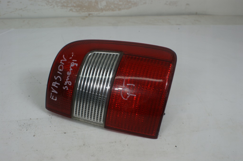 Купить Лампа правая задняя правый задний  w бампер citroen evasion synergie б/у