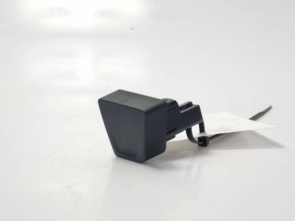 фото №1, Кнопка 202010072 chevrolet corvette c7