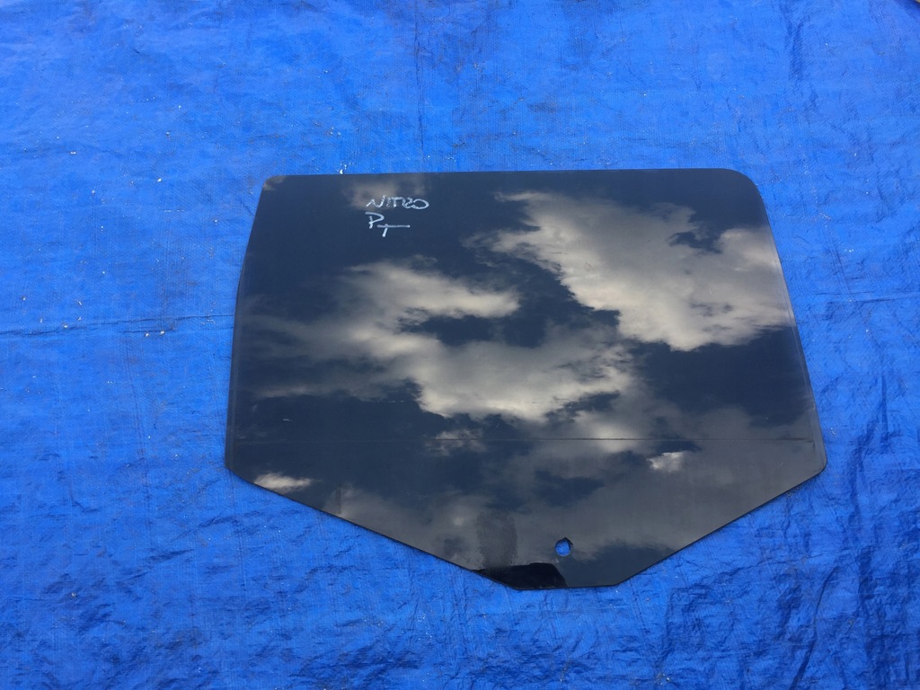 фото №1, Dodge nitro стекло с дверь правый задняя