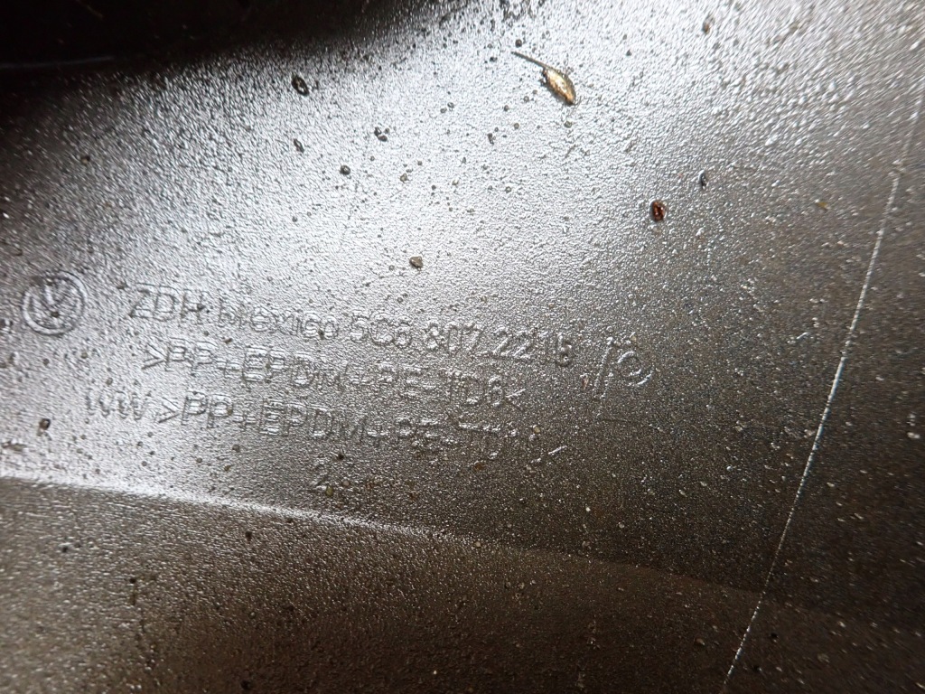 Купити Vw jetta vi 5c6 10-14 бампер перед передній 5c6807221b