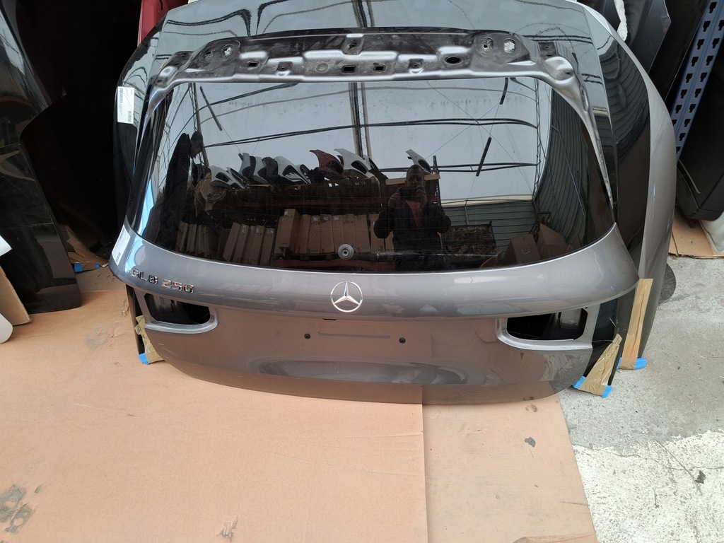 фото №1, Крышка багажника задняя mercedes 247 glb