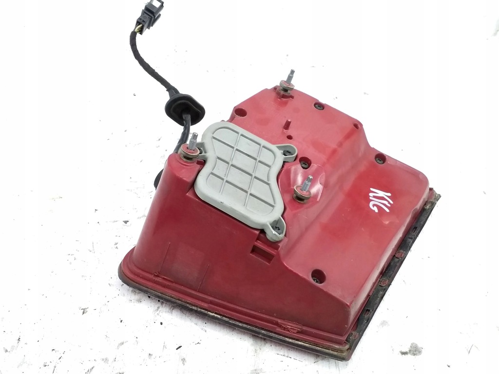 фото №10, Audi a8 s8 d3 4e 2008 левая сторона лампы задний крышки багажника