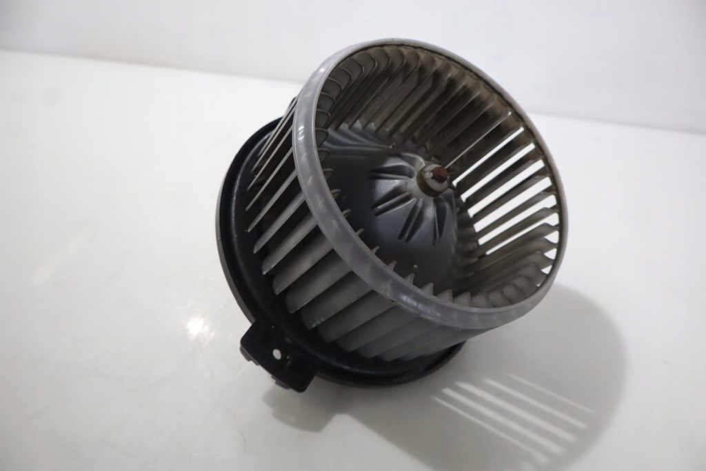 фото №1, Воздуходувка обдув toyota corolla ix e12