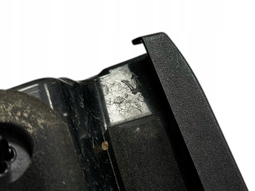 фото №10, Maserati levante ліва задня лампа lh 670106831 670106835