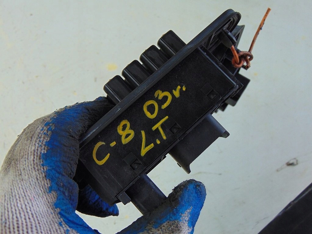 Citroen c8 2.0hdi 03r контакты дверь задняя левый в Украине