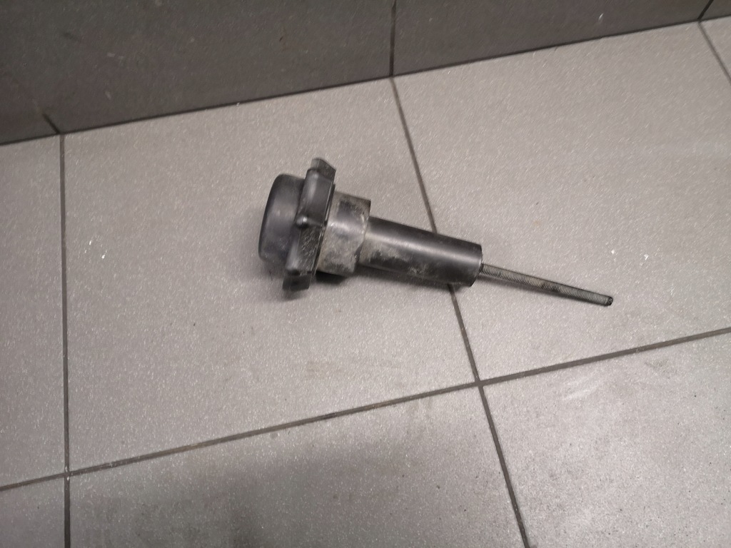 фото №1, Болт кріпильна запаска audi a6 c5 all 4z7803899d