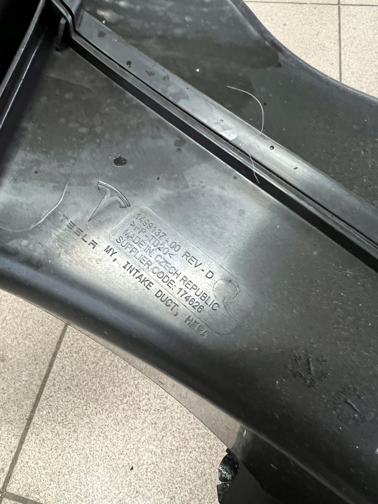 фото №7, Tesla model y канал труба впуск воздуха