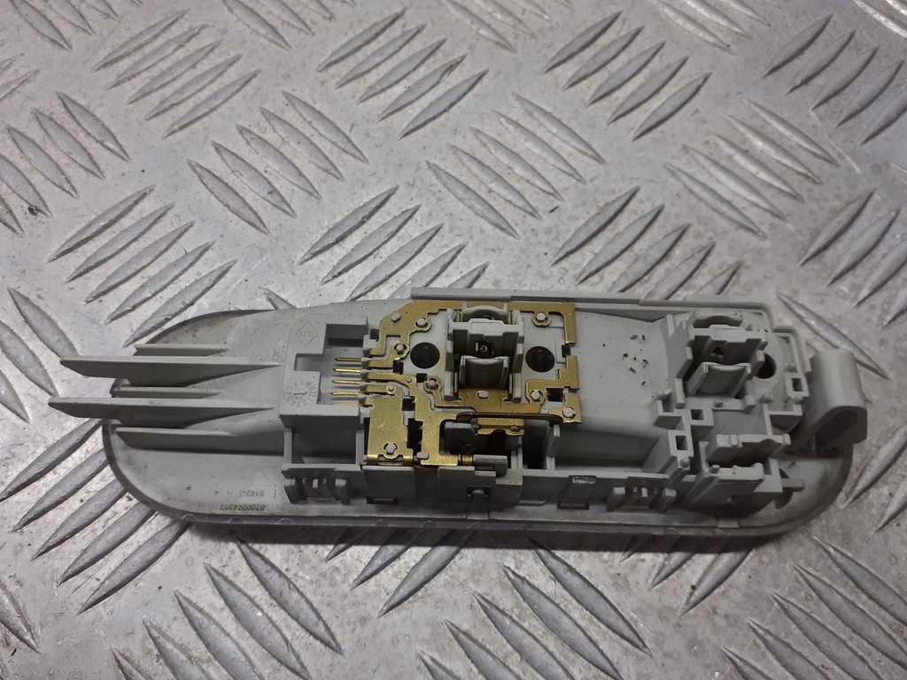 фото №3, Освещение кабины renault megane ii 8200074362