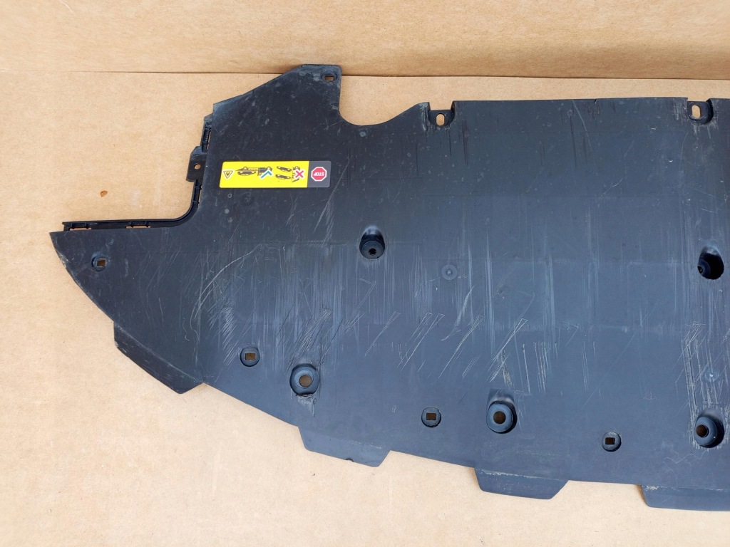 Tesla model s 21- накладка плита под бампер пол перед 1564701-00-c Доставка