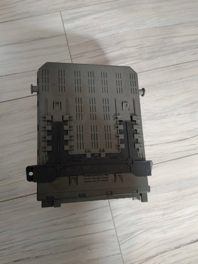 Модуль bsi peugeot 607 9654695980 в Украине