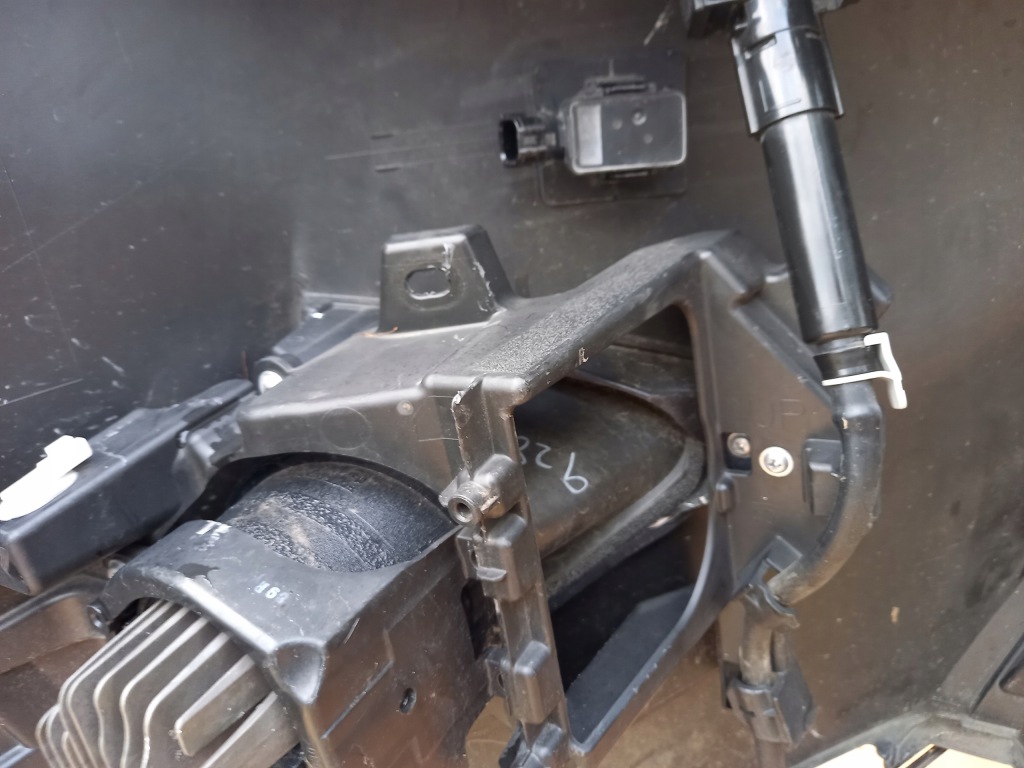 фото №16, Lexus rx iv 4 rx450h бампер передний решётка радиатора решётка противотуманная фара оригинал!