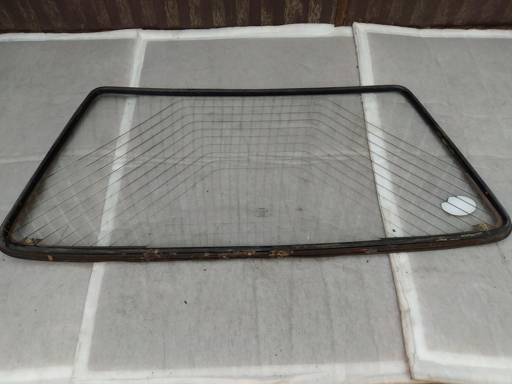 фото №7, Стекло задняя задняя крышки багажника - skoda favorit