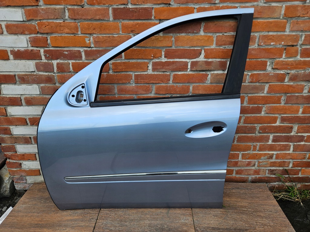 фото №1, Mercedes ml w164 05-11 дверь левый перед c349